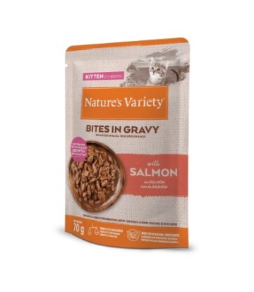 NATURES VARIETY KITTEN BOCADITOS SALSA SALMON 70GR